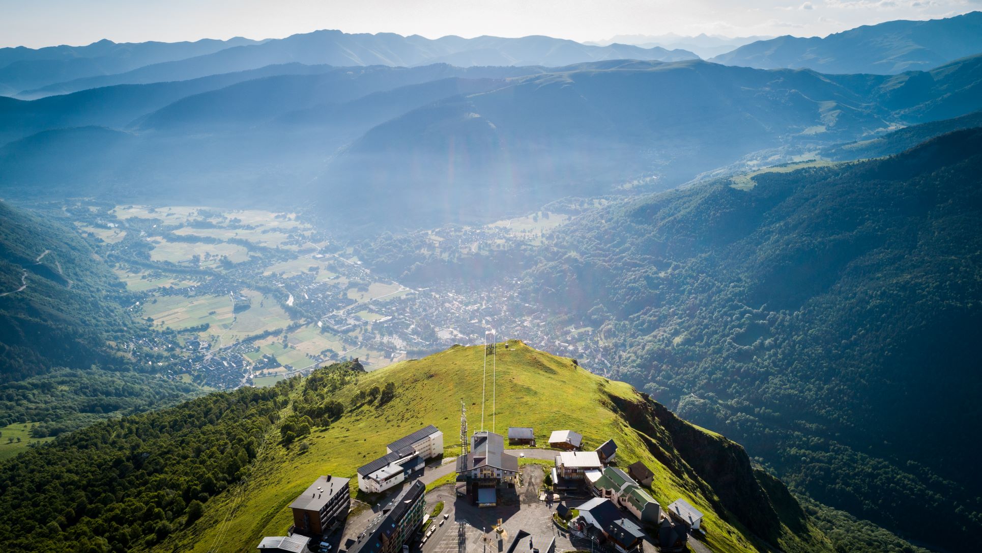 emploi saint lary saison ete