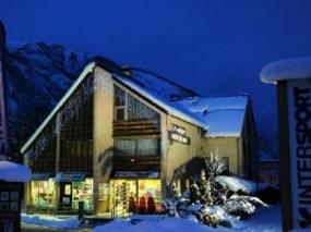 Intersport Saint-Lary Village.jpg